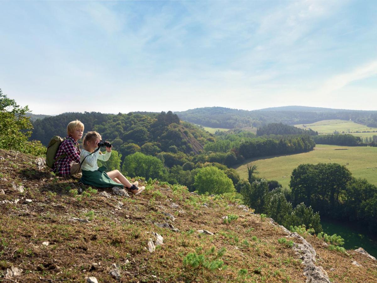 Cocoon Village - Glamping - Domaine Des Grottes De Han Rochefort Bagian luar foto