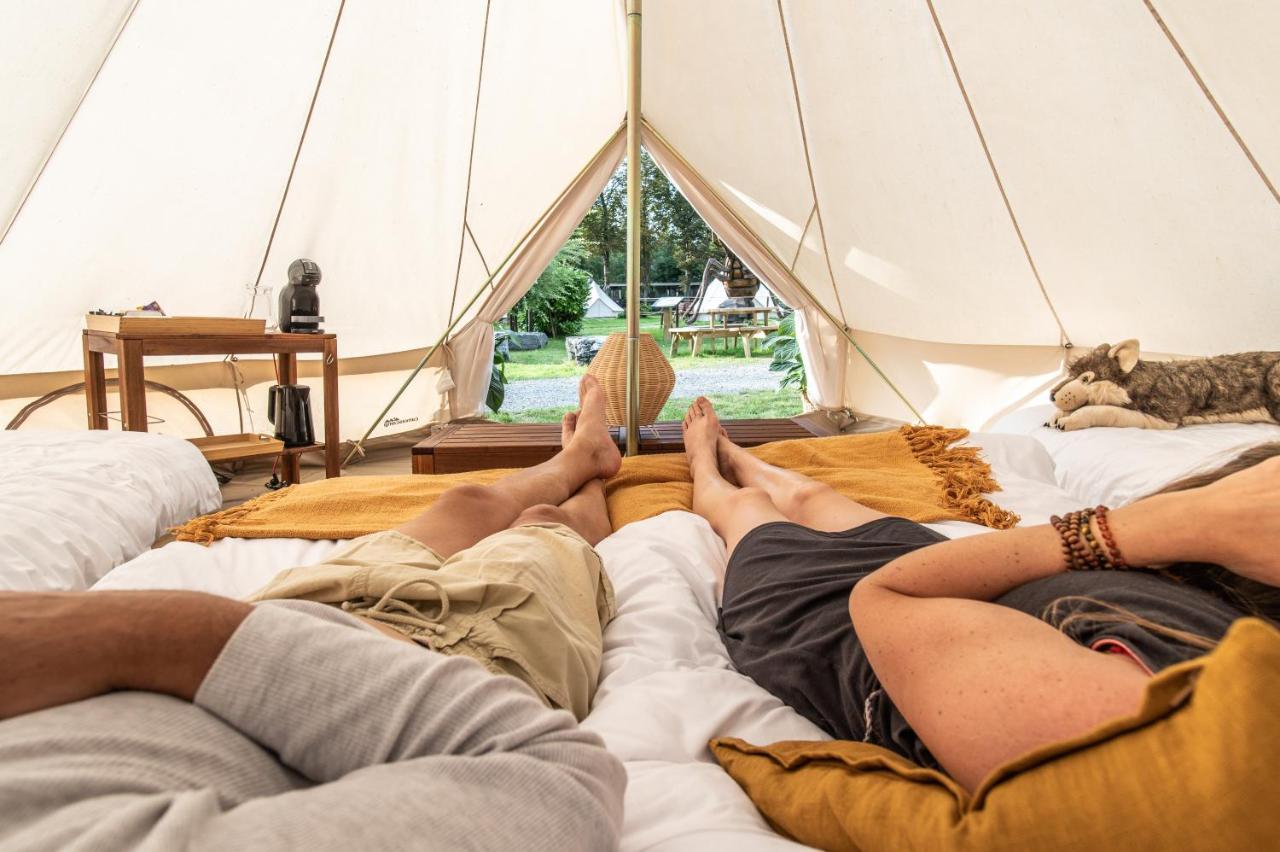 Cocoon Village - Glamping - Domaine Des Grottes De Han Rochefort Bagian luar foto