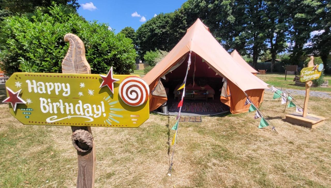 Cocoon Village - Glamping - Domaine Des Grottes De Han Rochefort Bagian luar foto